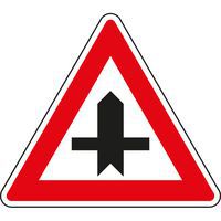 Dopravná značka Križovatka s vedľajšou pozemnou komunikáciou (P1)