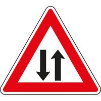 Dopravná značka Obojsmerná premávka (A9)