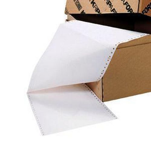 Tabelačný papier s pozdĺžnou oddeliteľnou perforáciou