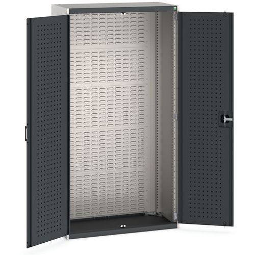Dielenské skrine s perfo panelmi pre držiaky na boxy/náradie