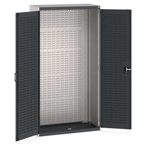 Dielenské skrine s perfo panelmi pre držiaky na boxy/boxy