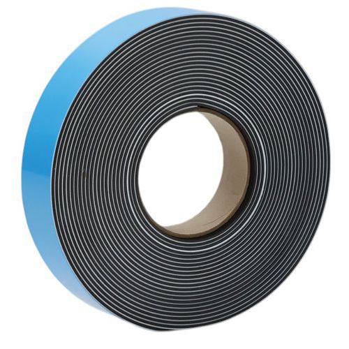 Lepiaci magnetický pásik Manutan Expert, 40 mm x 10 m Lepiaci magnetický pásik Manutan Expert, 40 mm x 10 m
